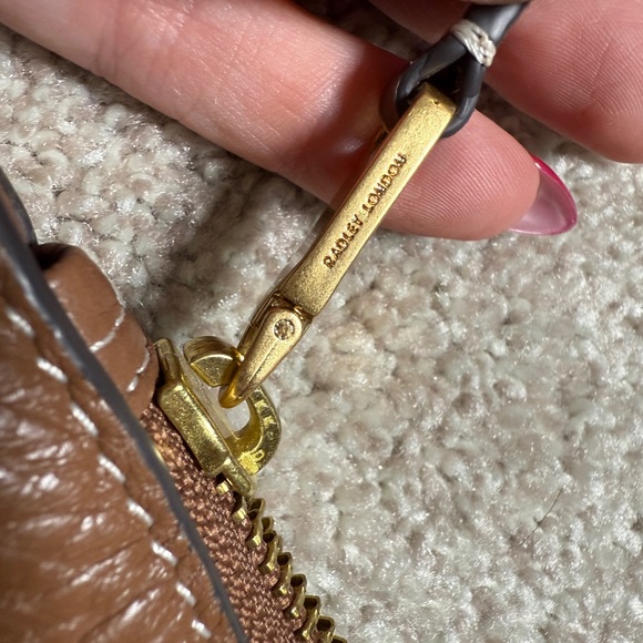 Radley London Oak Street Medium Zip Top Tote Bag - Picture 13 of 16